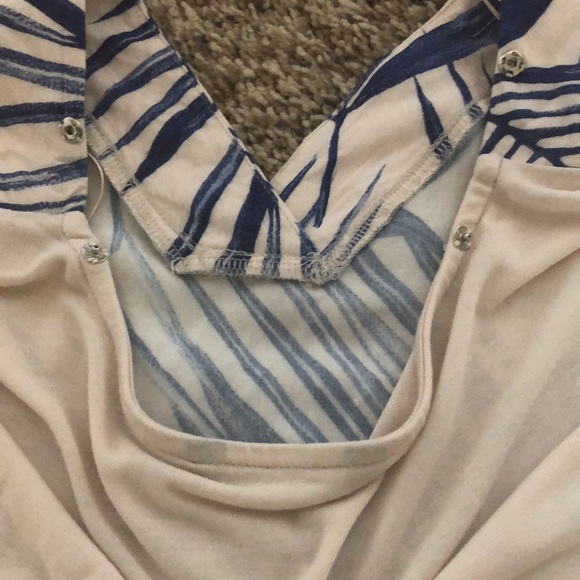 vacation blouse - Picture 3 of 3